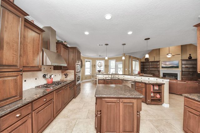 2818 Palmetto Bend, Richmond, TX 77406