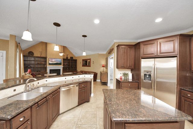 2818 Palmetto Bend, Richmond, TX 77406