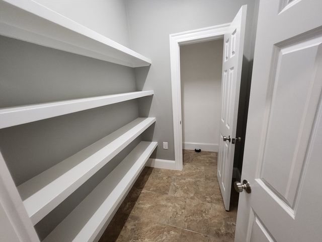 26 Fessenden St 2, Boston, MA 02126