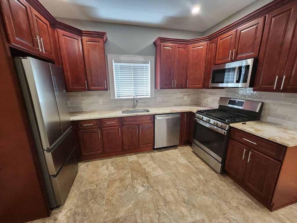26 Fessenden St 2, Boston, MA 02126