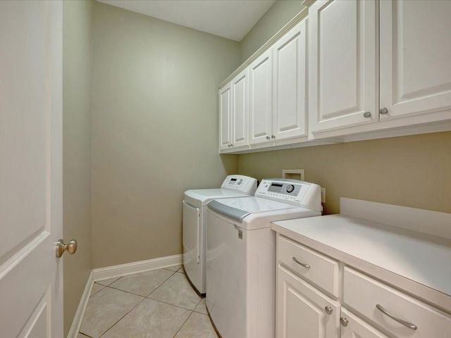 300 Spring Creek Drive, Nacogdoches, TX 75965