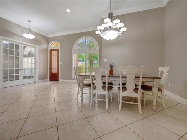 300 Spring Creek Drive, Nacogdoches, TX 75965