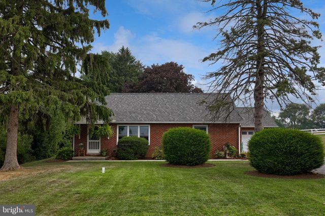 1646 WHITE OAK RD, Strasburg, PA 17579