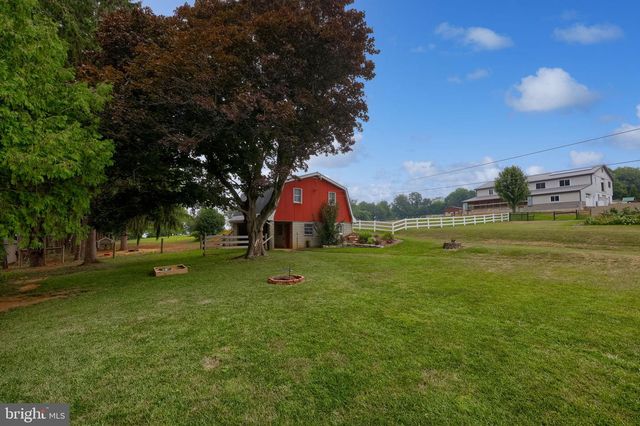 1646 WHITE OAK RD, Strasburg, PA 17579