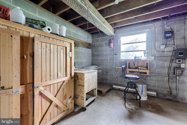 1646 WHITE OAK RD, Strasburg, PA 17579