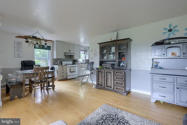 1646 WHITE OAK RD, Strasburg, PA 17579