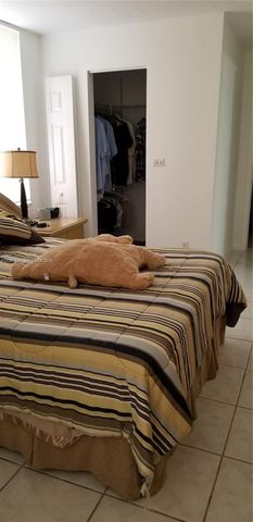 14201 N Kendall Dr 212-D, Miami, FL 33186