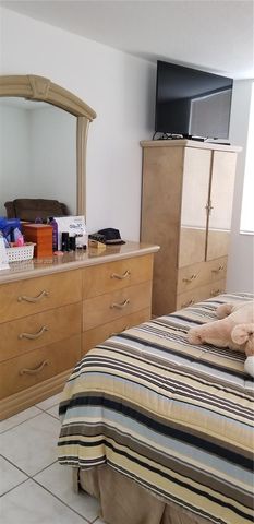 14201 N Kendall Dr 212-D, Miami, FL 33186