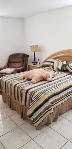 14201 N Kendall Dr 212-D, Miami, FL 33186