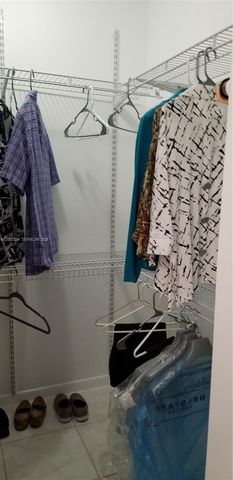 14201 N Kendall Dr 212-D, Miami, FL 33186