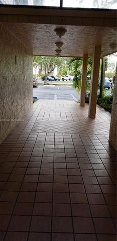 14201 N Kendall Dr 212-D, Miami, FL 33186