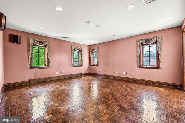 343 WYNDMOOR LN, Huntingdon Valley, PA 19006