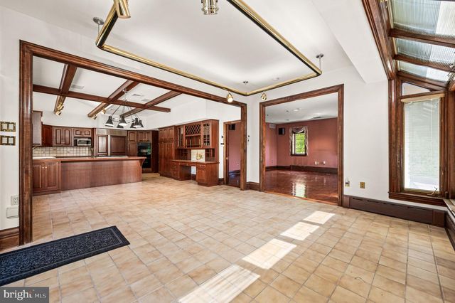 343 WYNDMOOR LN, Huntingdon Valley, PA 19006