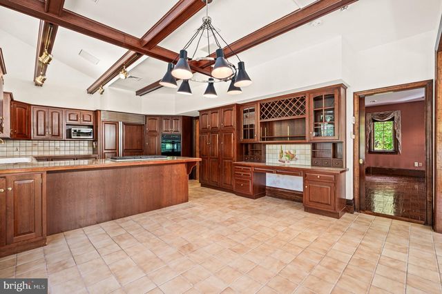 343 WYNDMOOR LN, Huntingdon Valley, PA 19006