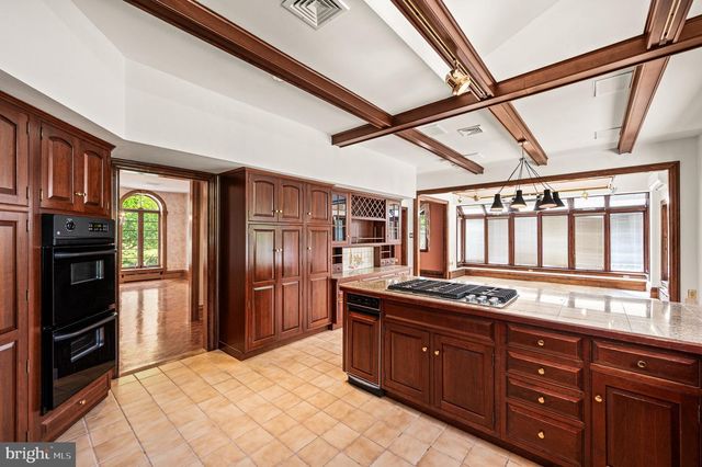 343 WYNDMOOR LN, Huntingdon Valley, PA 19006
