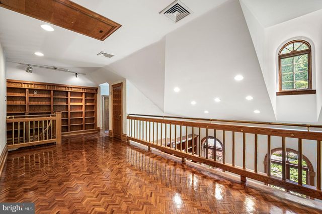 343 WYNDMOOR LN, Huntingdon Valley, PA 19006