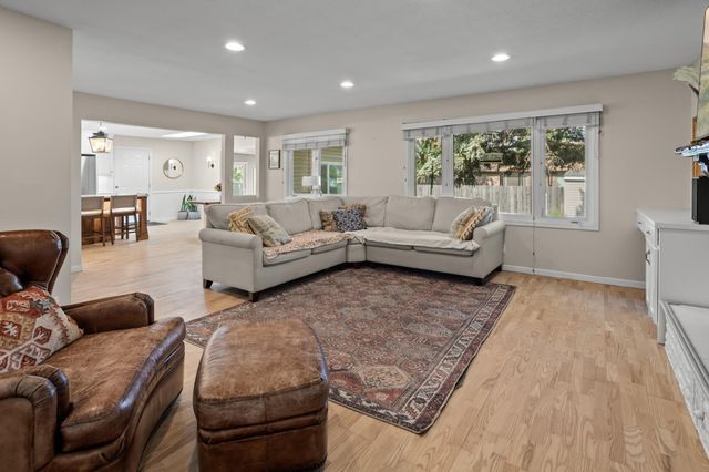 3308 Elm Street N, Fargo, ND 58102