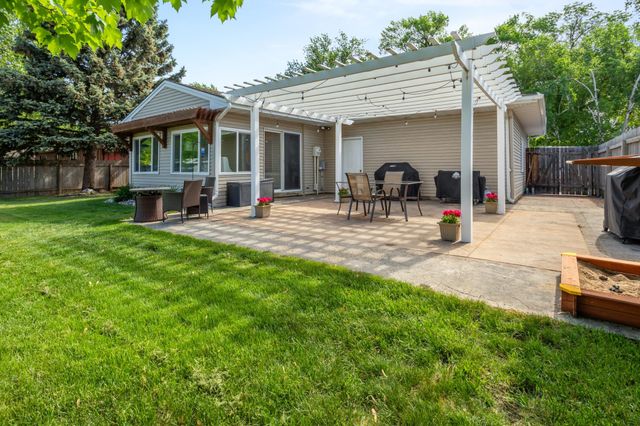 3308 Elm Street N, Fargo, ND 58102