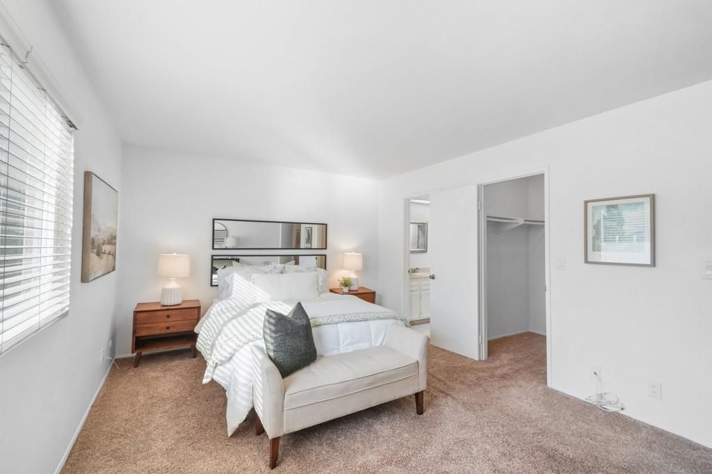 Image 11 of property listing at 5430 Linda Vista 7, San Diego, CA 92110