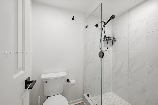 3640 Whitehall Drive 406, West Palm Beach, FL 33401