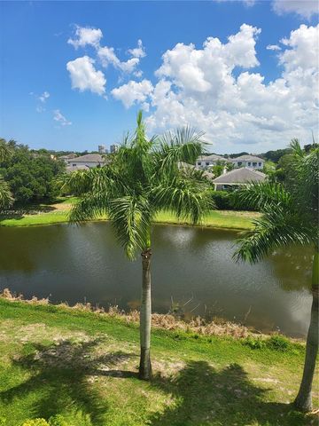 3640 Whitehall Drive 406, West Palm Beach, FL 33401