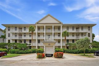 3640 Whitehall Drive 406, West Palm Beach, FL 33401