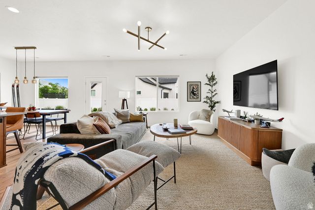 6748 S HARVEST PARK LN, South Weber, UT 84405