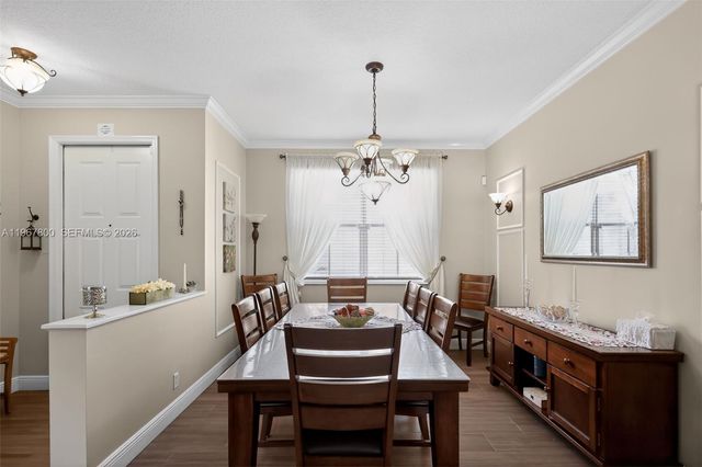 1561 SW 187th Ave, Pembroke Pines, FL 33029