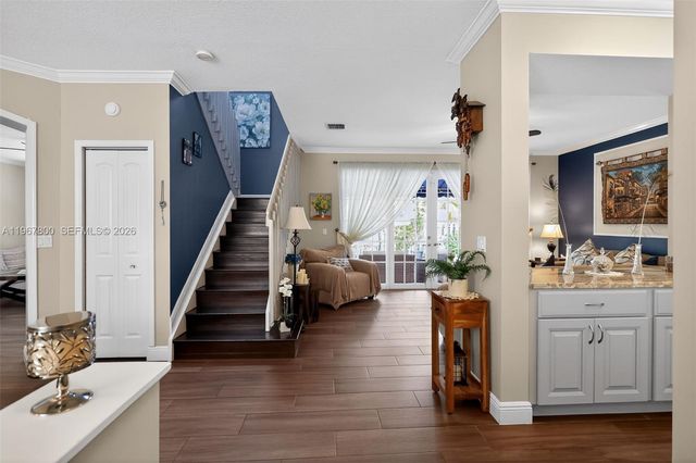 1561 SW 187th Ave, Pembroke Pines, FL 33029