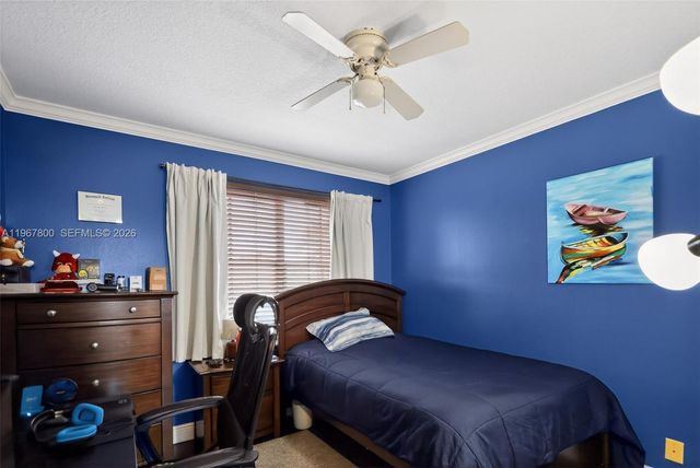 1561 SW 187th Ave, Pembroke Pines, FL 33029