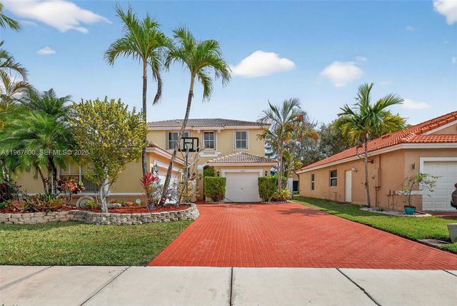 1561 SW 187th Ave, Pembroke Pines, FL 33029