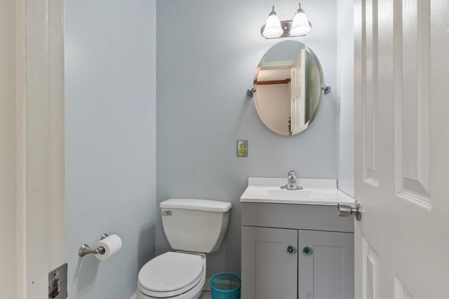 14 Oriole Circle, Shrewsbury, MA 01545