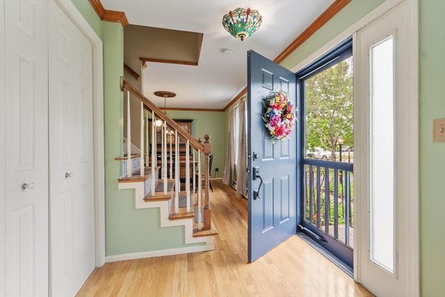 14 Oriole Circle, Shrewsbury, MA 01545
