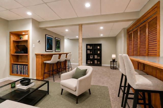 14 Oriole Circle, Shrewsbury, MA 01545