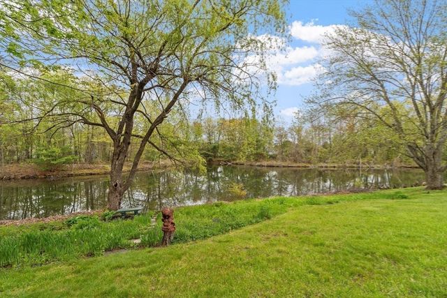 14 Oriole Circle, Shrewsbury, MA 01545