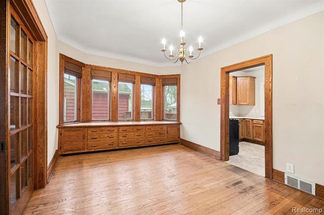 23043 Francis Street, Saint Clair Shores, MI 48082