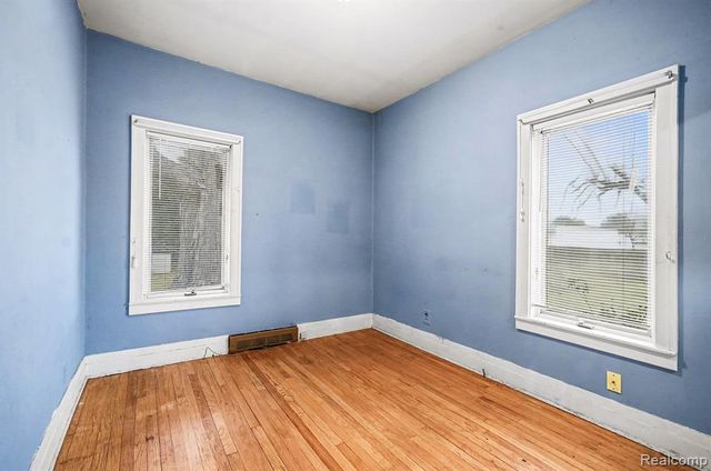 23043 Francis Street, Saint Clair Shores, MI 48082