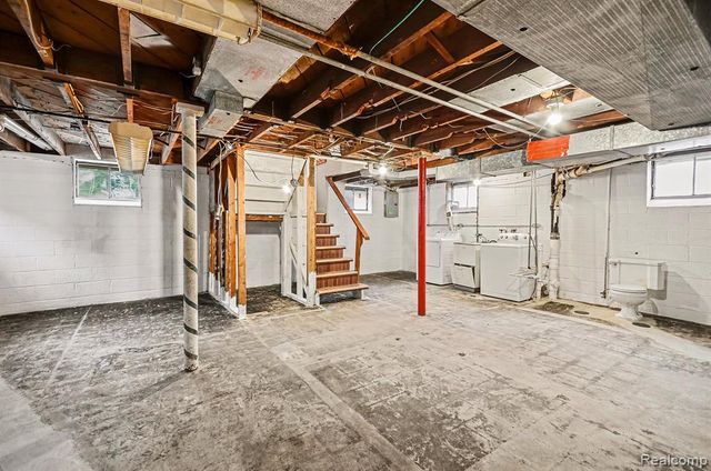 23043 Francis Street, Saint Clair Shores, MI 48082