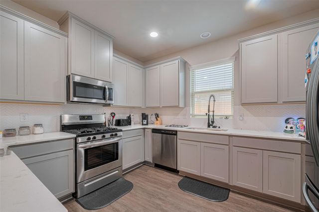 10914 Webber Lane, Texas City, TX 77591