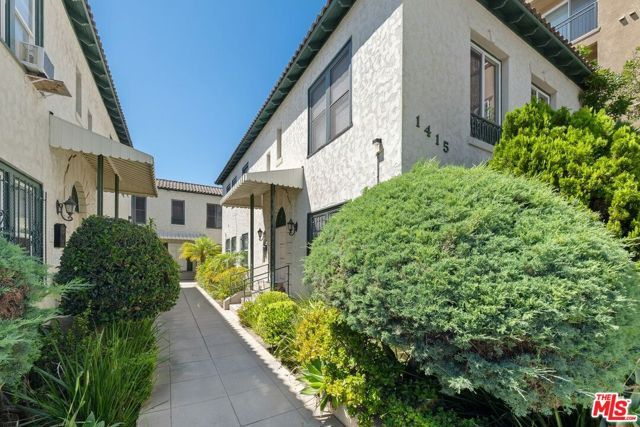 1415 S St Andrews Place, Los Angeles, CA 90019