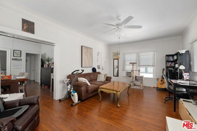 1415 S St Andrews Place, Los Angeles, CA 90019