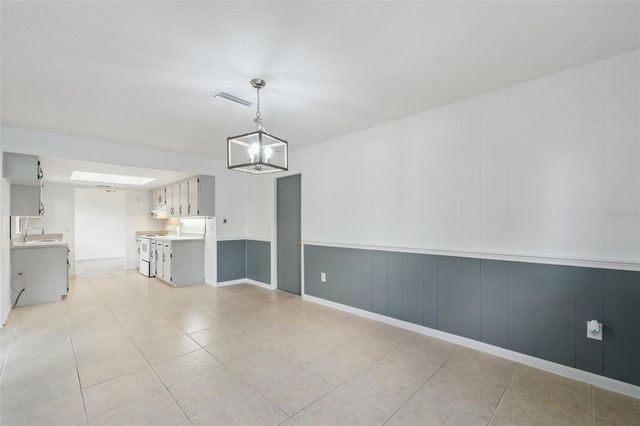 1679 E APACHE CIRCLE, Deltona, FL 32725