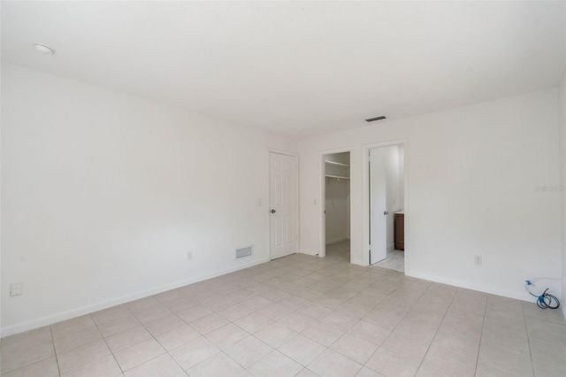 1679 E APACHE CIRCLE, Deltona, FL 32725