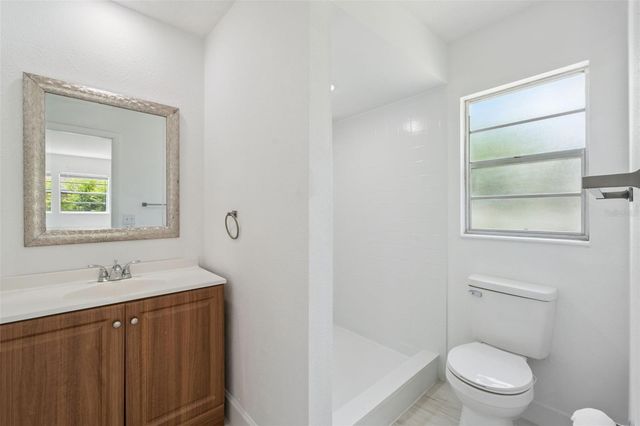 1679 E APACHE CIRCLE, Deltona, FL 32725