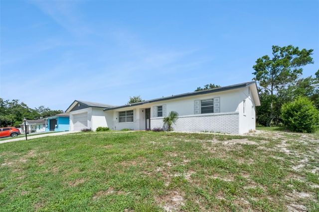 1679 E APACHE CIRCLE, Deltona, FL 32725