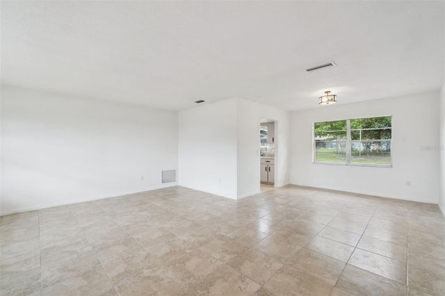 1679 E APACHE CIRCLE, Deltona, FL 32725