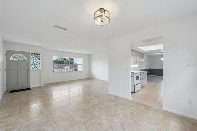 1679 E APACHE CIRCLE, Deltona, FL 32725