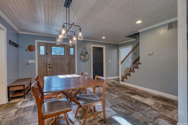 179 E Lake Inwood Drive, Princeton, IN 47670