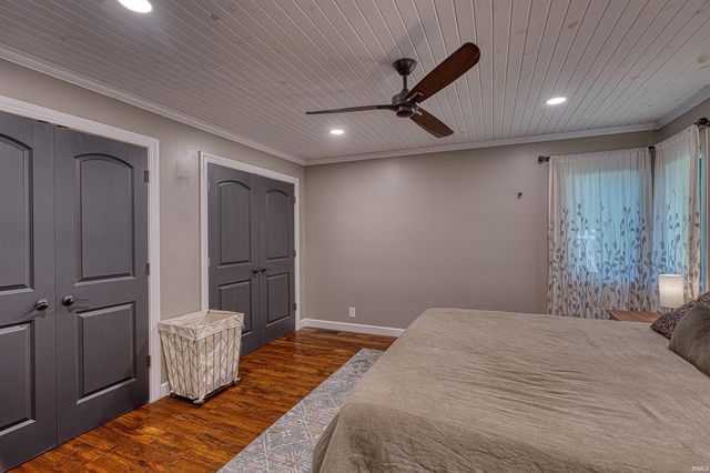 179 E Lake Inwood Drive, Princeton, IN 47670
