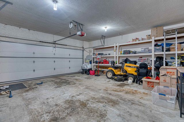 179 E Lake Inwood Drive, Princeton, IN 47670